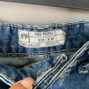 Free People Cowgirl Boho Beachy Distressed Frayed Denim‎ Jean Shorts 26 Blue thumbnail 5