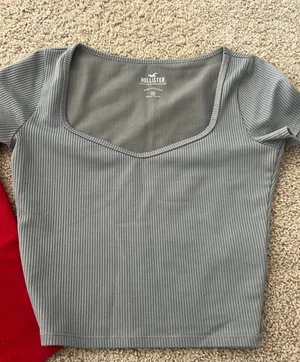 Hollister Tees thumbnail 1