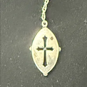 RARE & RETIRED James Avery 925 Sterling Silver Cross Shield Pendant Necklace 18” thumbnail 8