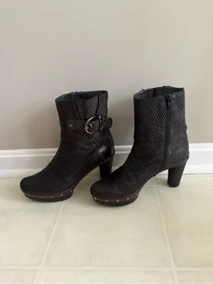 Stuart Weitzman Black Textured Leather Ankle Booties with Buckle Accent thumbnail 4