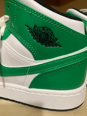Nike Jordan 1 Mid thumbnail 4