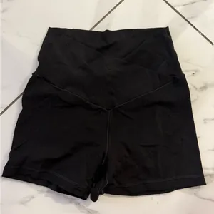 Aerie offline Black Women's Shorts size medium thumbnail 1
