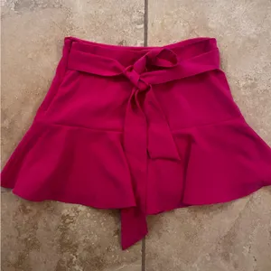 Zara Pink Short With Tie thumbnail 1