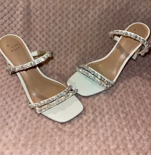 A New Day Heels thumbnail 1