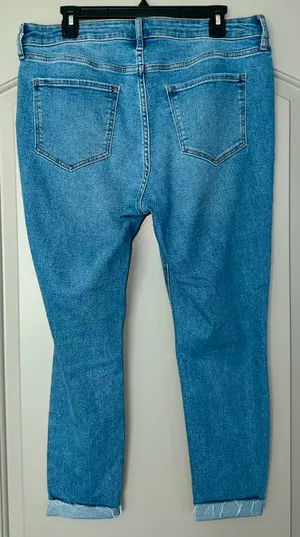 Old Navy Skinny Jeans thumbnail 2