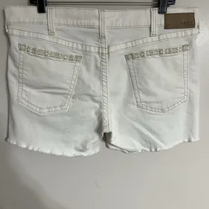 Ariat Women's White High Rise‎ Boyfriend 5" Shorts Size 32R Embroidered thumbnail 15