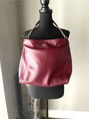 Tory Burch Burgundy Leather Shoulder Bag with Gold Hardware Burgundy color thumbnail 2