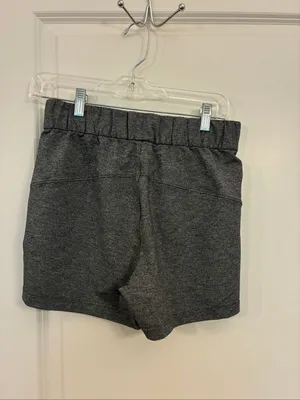Lululemon on the fly shorts women’s size 4 thumbnail 3