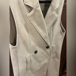 Zara Beige Double-Breasted Vest Coat thumbnail 4