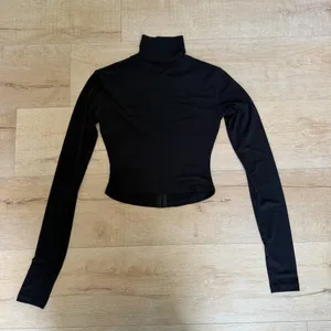I.AM.GIA Ivory Top in Black, size XS ♡ thumbnail 5