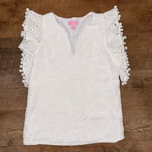 Lilly Pulitzer Astara Top in Resort White Leaf Eyelet thumbnail 2