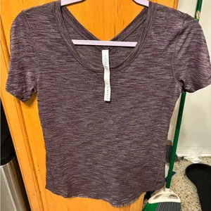 Lululemon  short sleeve top 6 purple thumbnail 1