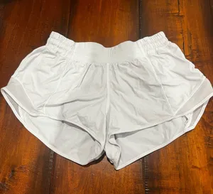 Lululemon Hotty Hot Shorts 2.5" Low-Rise thumbnail 1