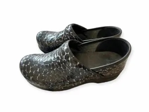 Dansko Womens Professional Stone Patient Shoes Clogs Sz 38 ( 7.5-8 ) 606140202 thumbnail 1