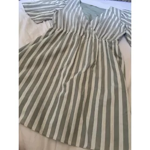 Gianni Bini Sage Green White Stripe Wrap Mini Dress M Puff Sleeve Coastal Summer thumbnail 7