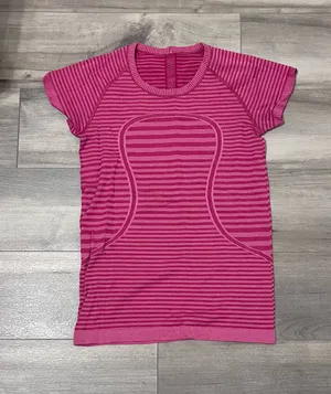 Lululemon Swiftly Tech Short Sleeve thumbnail 1