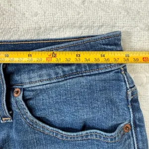 J.Crew Mercantile Women 27 Medium Wash High Rise Raw Hem Denim Shorts Cutoffs‎ thumbnail 5