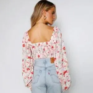 Ruby‎ Sees Pink Floral After School Long Sleeve Crop Top Size US 2 thumbnail 3