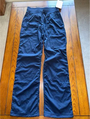 Lululemon Dance Studio Mid-Rise Pant Regular 31.5” True Navy Size 4 NWT thumbnail 2
