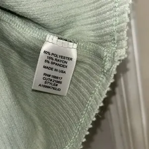 Altar’d State Green Ribbed Crop Pull on V-neck Top(Size Small) thumbnail 6
