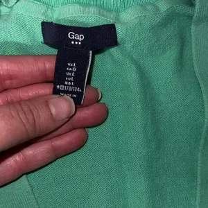 GAP‎ Mint Green V-Neck Button Cardigan thumbnail 3
