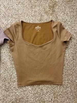 Hollister purple & brown crop top (both) thumbnail 3