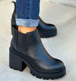 Soda Black Chunky Heel Ankle Bootie thumbnail 2