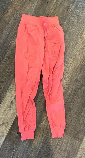 Lululemon Joggers Studio thumbnail 1
