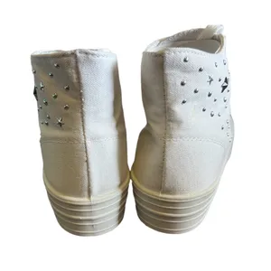 Women’s Soda platform High top sneaker white w silver star and round stud size 8 thumbnail 4