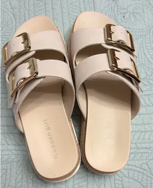 Madden Girl Sandals Platform thumbnail 1