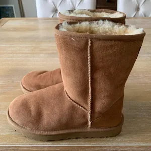 Ugg Australia Classic Brown Boots thumbnail 4