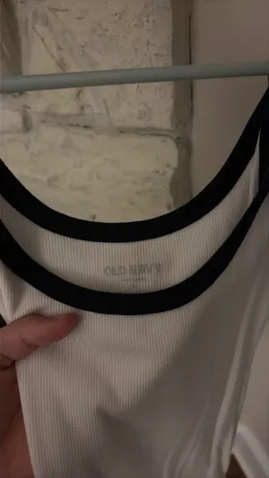 Old Navy Tank Top thumbnail 2
