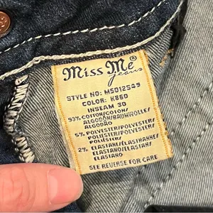 Miss Me Medium Wash Hailey Skinny Jeans 29 Waist 30 Inseam thumbnail 4