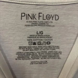 Pink Floyd Dark Side of the Moon album T-shirt size large thumbnail 4