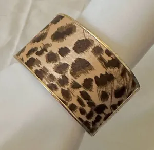 Gold tone leopard hinged bangle bracelet thumbnail 1