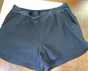 Lands’ End Women’s 16W Black Active Athletic Shorts Pockets Stretch Plus Size thumbnail 1