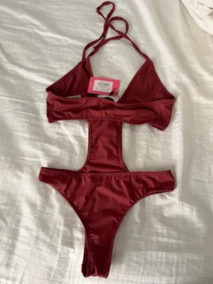 Edikted Cutout Halter Bodysuit thumbnail 3