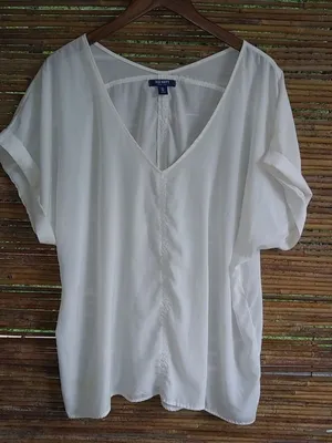 Old Navy XXL White Tall Top Plus thumbnail 1