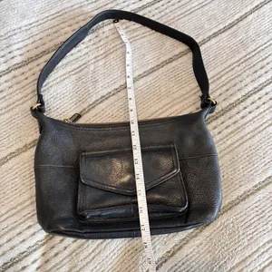 Pebbled Black Leather Fossil Shoulder Bag Great Condition Lovely And Soft thumbnail 4