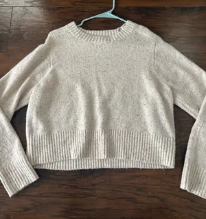 Universal Threads Sweater thumbnail 1