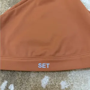 Set Active light brown off the shoulder sport bra women’s size XS thumbnail 5