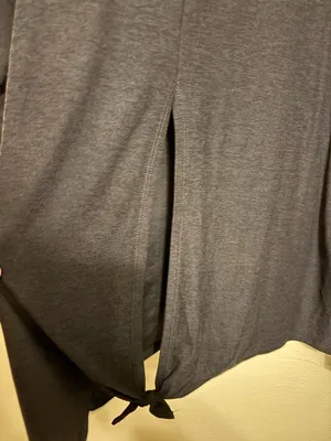 Beyond Yoga Black Long Sleeve Tie Back Top XL Made USA Athleisure thumbnail 9