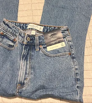 Abercrombie Vintage Flare Curve Love Jeans thumbnail 5
