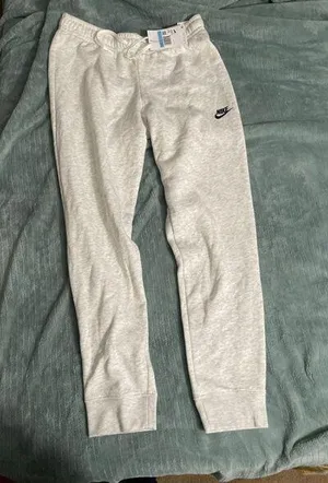 Nike Sweatpants thumbnail 1