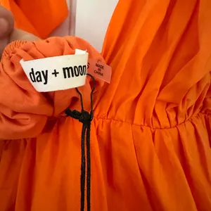 NWT Day + Moon Orange Ruffle Dress Size Small thumbnail 2
