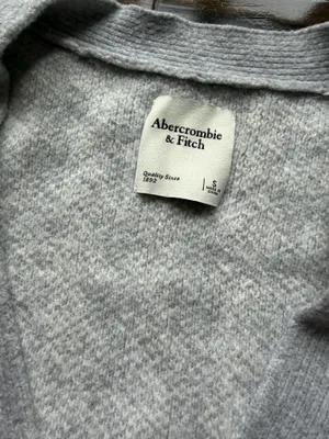 Abercrombie & Fitch Light Gray and White Houndstooth Vneck Cardigan thumbnail 4