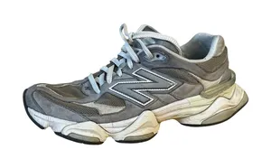 New Balance 9060 Rain Cloud Men's Gray Low Top Lace Up Running Sneakers Shoes 11 thumbnail 1