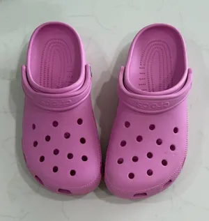 Crocs Classic Clog Sandals in Pink, Unisex Size Men's 7 / Women's 9 thumbnail 1