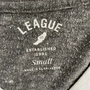 Washington State University League V-neck T-shirt. Size Small. thumbnail 3