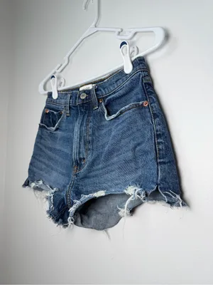 Abercrombie and Fitch The Mom Short High Rise Curve Love Denim Shorts Size 0 thumbnail 3